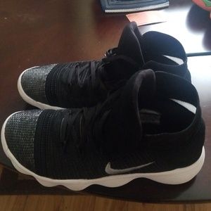 Nike Hyperdunk fly knit 2017 size 9
